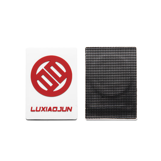 Patch LUXIAOJUN LOGO blanc et rouge