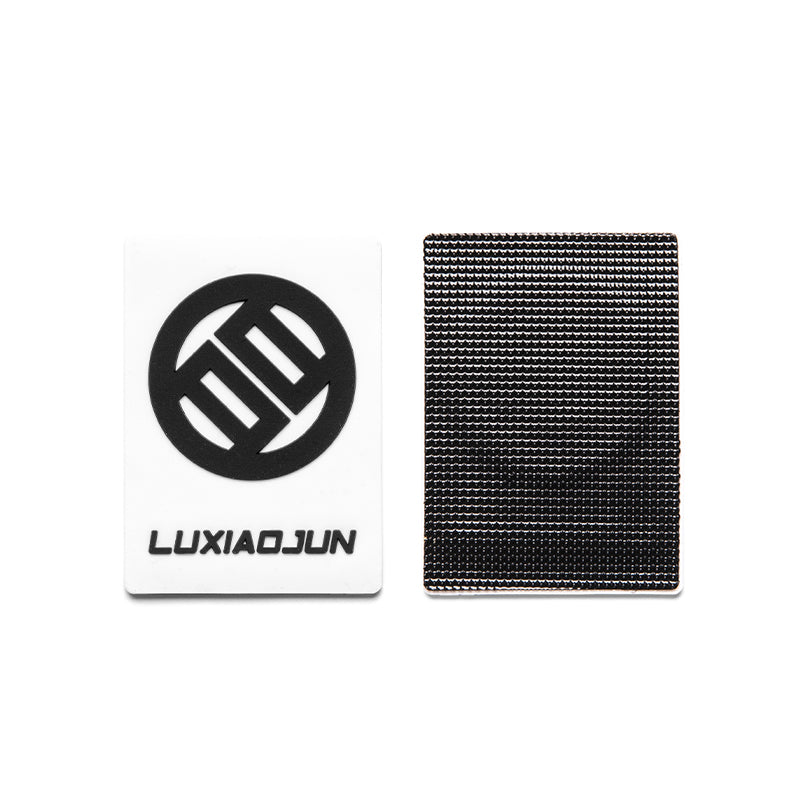 Patch LUXIAOJUN LOGO blanc et noir
